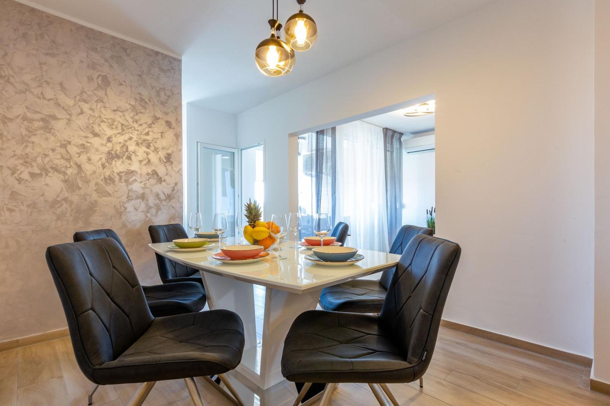 Apolon 2Bdr Apartment With Balcony ザダル エクステリア 写真