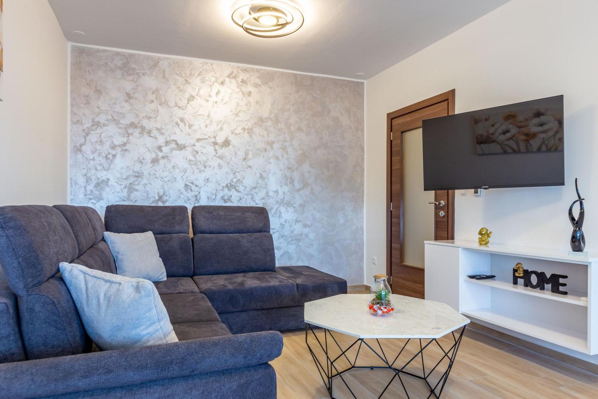Apolon 2Bdr Apartment With Balcony ザダル エクステリア 写真