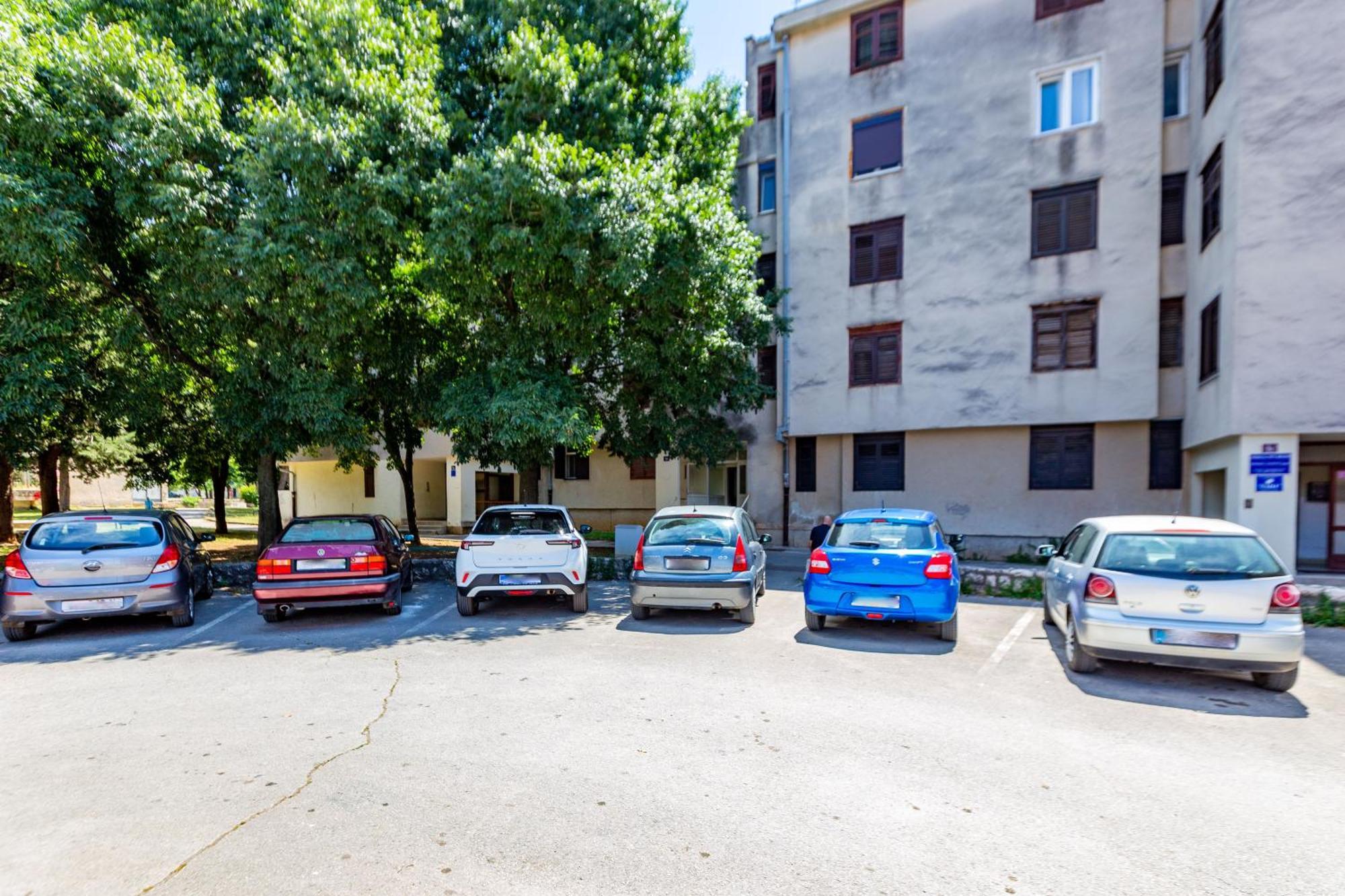 Apolon 2Bdr Apartment With Balcony ザダル エクステリア 写真